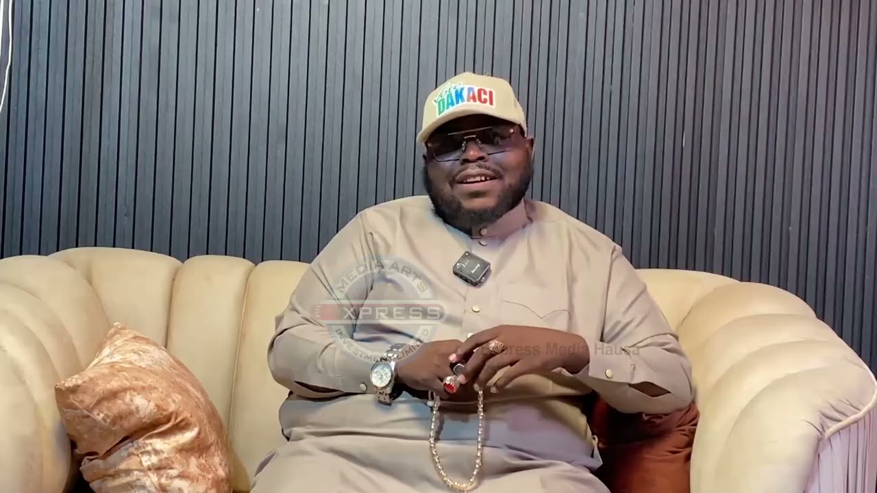 Ni Ma'aikacin Sanata Barau  Maliya ne, Amma Bazan Zabi Engr. Abba Kabir Yusuf Ba - Mustapha Nabraska