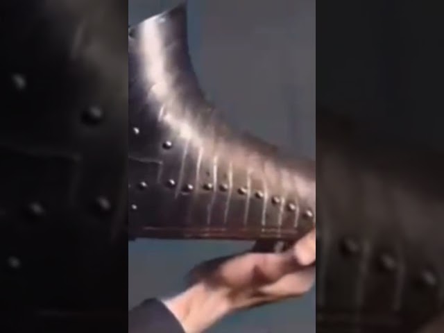 Vídeo relacionado con Foto realista de caballero de caballero de mujer guerrera medieval Camiseta