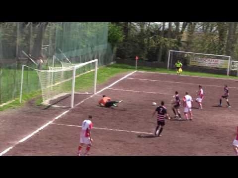 Gol di Bragalone del Ronciglione United al S.L.Nuovo(VT)