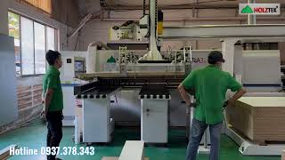 Máy Panel saw Tectra 328F + Máy Gắp Ván HT-2400BL trong nhà máy gỗ xuất khẩu