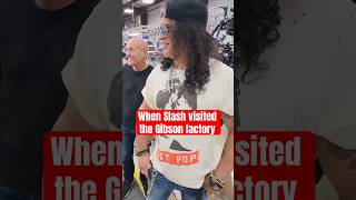 Download lagu GUNS N ROSES When Slash and Fortus visited the Gibson factory #gunsnroses #slash mp3