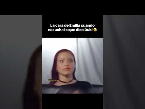 La cara de Emilia cuando escucha lo que le dice Duki a Lit Killah #emiliamernes #duki #litkillah