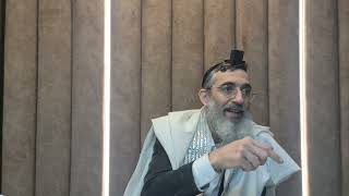 הרב אליעזר לוי | פרשת וארא - הרע בא רק מבני אדם ולא מהשמים - שיעורים מבית המדרש "אבי בעזרי" בת-ים (הרב אליעזר לוי) - התמונה מוצגת ישירות מתוך אתר האינטרנט יוטיוב. זכויות היוצרים בתמונה שייכות ליוצרה. קישור קרדיט למקור התוכן נמצא בתוך דף הסרטון