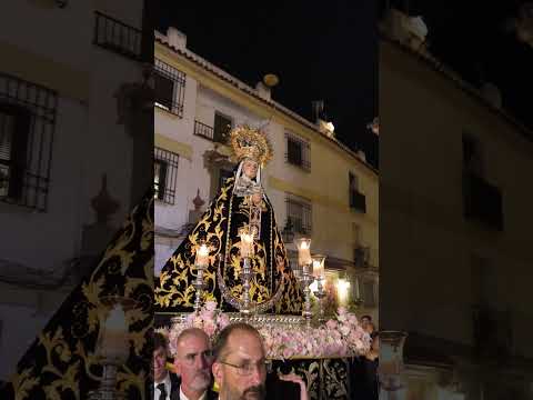 Nuestra Señora Madre de Dios en sus Tristezas regresando a San Lorenzo Mártir en su Rosario #Ánimas