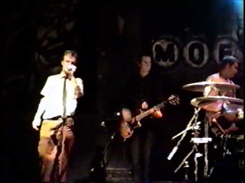 The Ladybird Unition live at Moe's - Shapeless