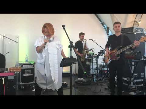 Guru Groove Foundation-Moscow ( live at Roof Music Fest)