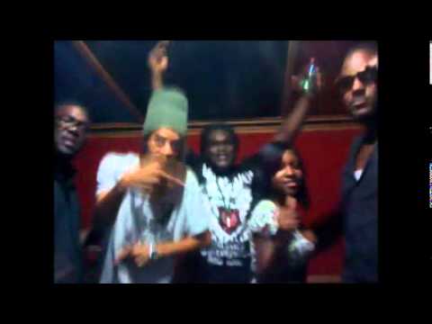 NAPTALI - DREZION - NEIL AMOS - SAINE - WALLABEE vybing in the studio at mainsource