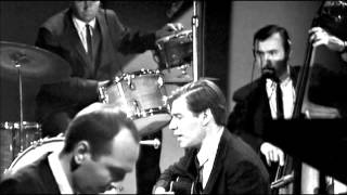 TOM JOBIM  One Note Samba &amp; Desafinado  1964