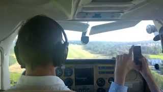 preview picture of video 'Landing a Cessna to Helsinki-Malmi airport'