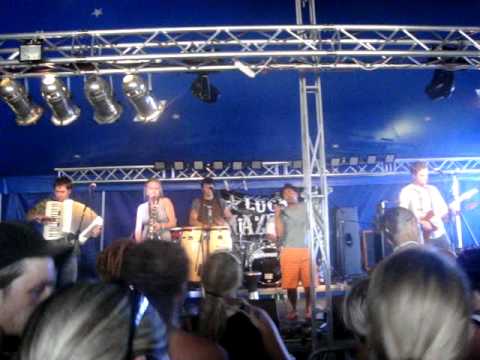 Feher Fekete Kerek - Feher Fekete Kerek live on Mighty Sounds 2011