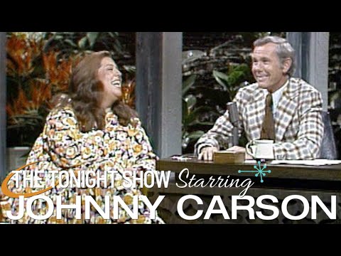 Cass Elliot Talks About Collapsing Backstage | Carson Tonight Show