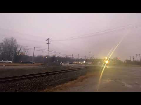 NS 6904 and 6995 power move at Salisbury, NC