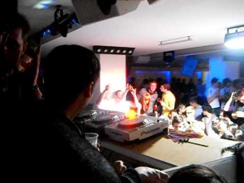 Alle Lae & Milh Vass @ BERFI'S CLUB (VR) - 30.10.2010 - # 4