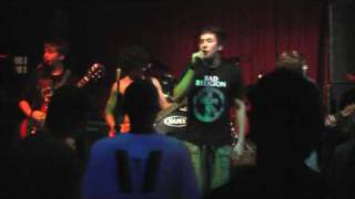 Declaring Insanity (Live) - Seized Up (Suicide Machines Cover)