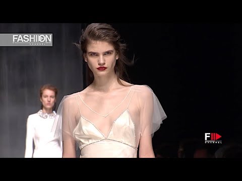 ERMANNO SCERVINO Fall 2019 Milan - Fashion Channel