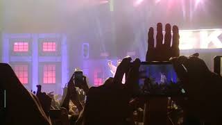 Emis Killa - Non è facile feat Jake La Furia live @Fabrique (MI)