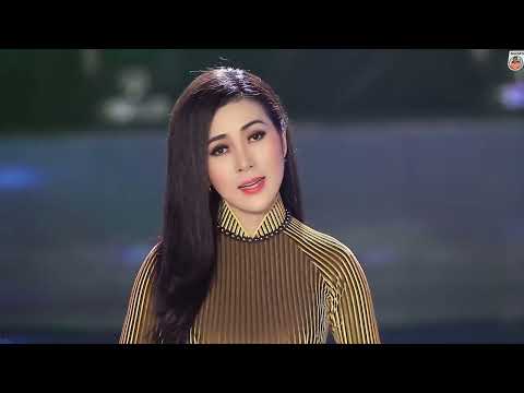 Thể hiện bởi Hồng Trúc