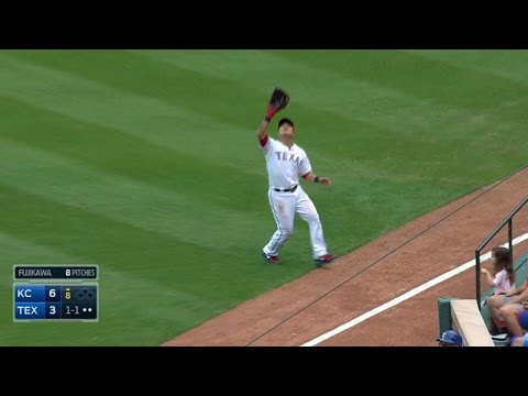 KC@TEX: Fujikawa gets Escobar in Rangers debut