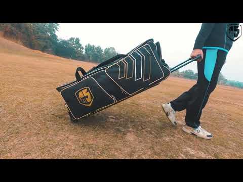 5ive black + gold jaguar zipper cricket kit bag, size: 100 c...