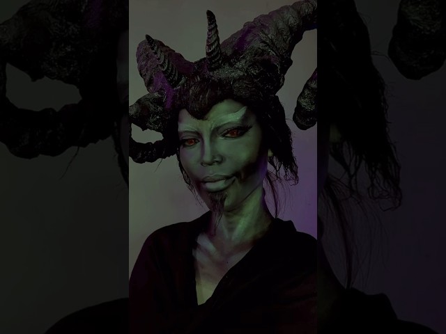 Vídeo relacionado con W WIDMANN MILANO Party Fashion - Máscara de diablo, demonio, cabra, Lucifer con cuernos y cruz, Halloween y carnaval