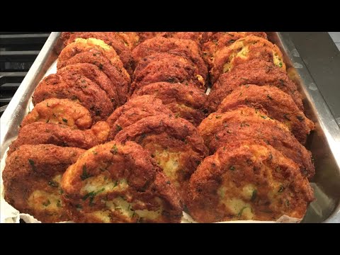Pastéis de Bacalhau .......Cod Fish Cakes !