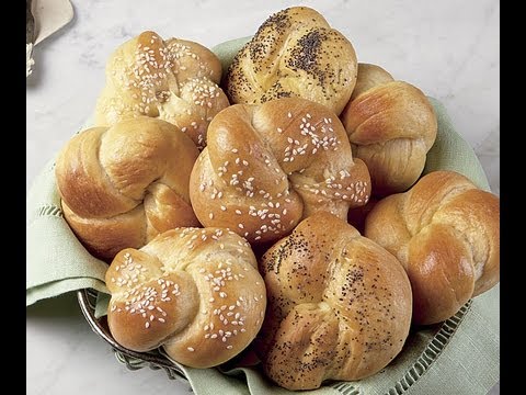 How to Make Buttery Dinner Rolls