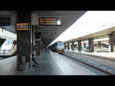 E656.437 in partenza con l' IC 518 "Tirreno" Roma Termini - Ventimiglia