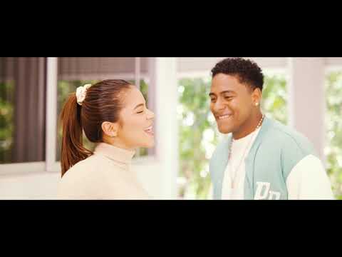 Alex Martinez Ft. Jania Raquel - Amor Toxico (Video Oficial)