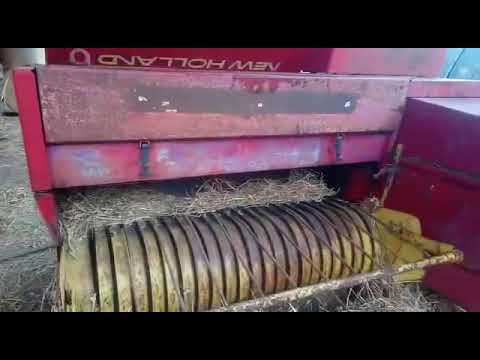New Holland 376 Baler