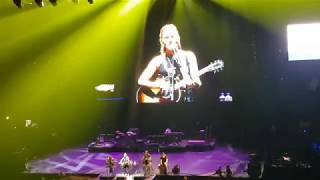 C2C Berlin 2019 Lauren Jenkins  running out of road live Country2Country