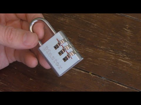 Cómo restablecer la combinación de un Master Lock de 3 dígitos