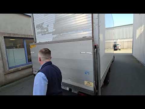 182 Ford Transit Luton Twin Wheel - Image 2