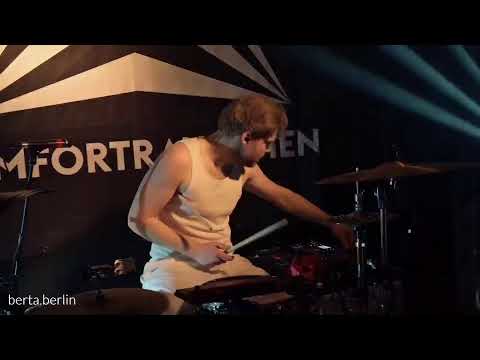 KOMFORTRAUSCHEN Live @ Gretchen Berlin 10.04.2020 (berta.berlin + askhelmut + dringeblieben)