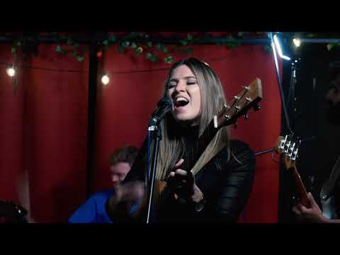 Amy Vix + band live from The Rattle East London - Mechanics (original song)