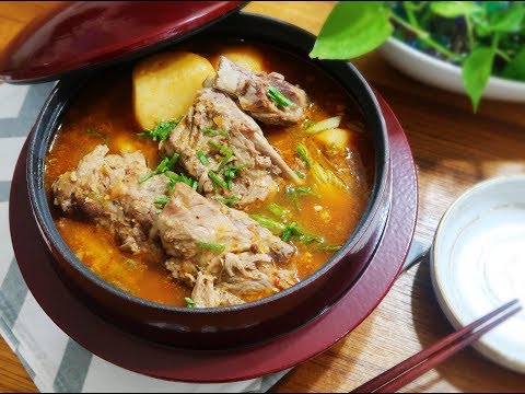 Hearty Korean Pork Bone Stew with Potatoes