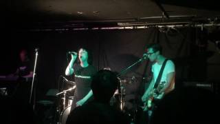 Kate Jackson and The Wrong Moves &#39;Lie to Me&#39; - Courtyard Theatre N1 - 03.06.16