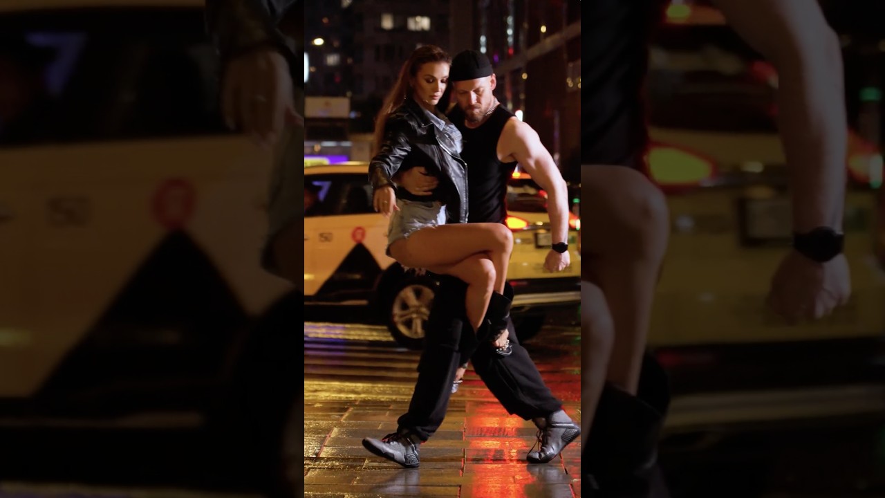 Street Tango. Pavel Sobiray and Ekaterina Trushina.
