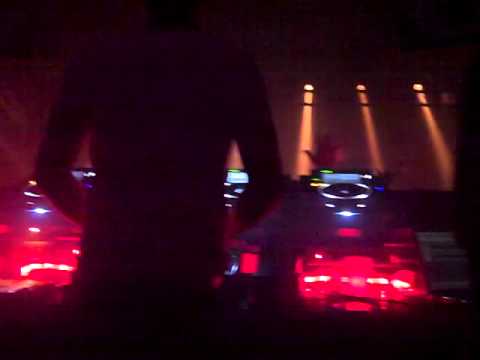 03 Peter Plaznik & Tech Trek - Raw﻿ Contrast (Brian Flinn Remix)....Peter Plaznik - Outlaw