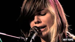 Hot Sessions: Christina Perri &quot;Arms&quot;