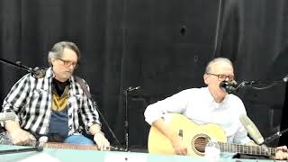 John Hiatt &amp; Jerry Douglas Perform “Sweet Dream” Live on Broken Record