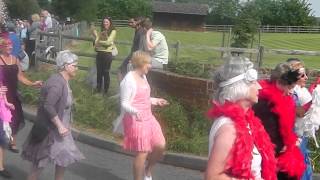 preview picture of video 'Tunstall Jubilee Parade.mov'