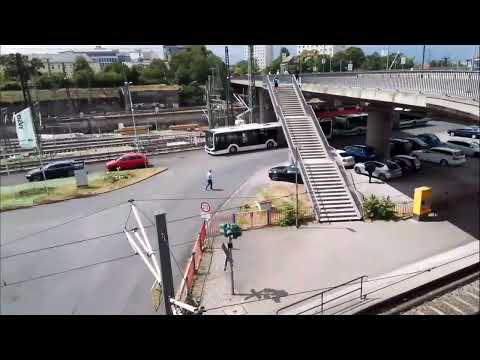 Tramhaltestelle Dresden Budapester str. (T.11-12)-Tram, bv, Re50 n. Leipzig hbf, S2 n. Pirna in Sn.