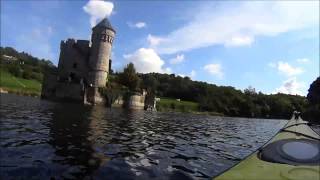preview picture of video 'Balade en kayak sur la Loire, le château de la Roche.'