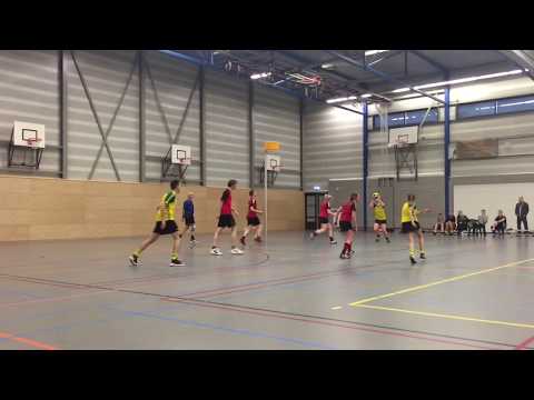 Huizen 1 - Midlandia 1 |Langs de lijn met Narisha|Korfbal|