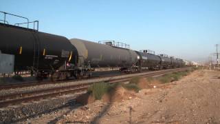 preview picture of video 'Union Pacific Manifest Drifts Downgrade into Edison HD'