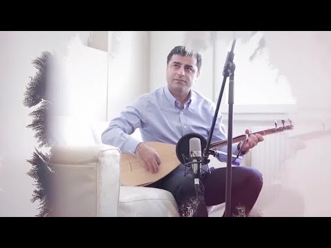 Selahattin Demirtaş - Korkma Bağır  (Official Audio © Kom Müzik)
