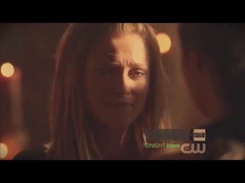 (SLOW-MO) THE 100 - Clexa Kissing Scene 3x07
