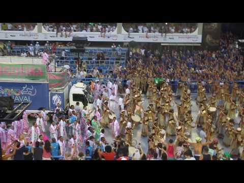 Encerramento apoteótico do desfile da Mangueira - Carnaval 2017
