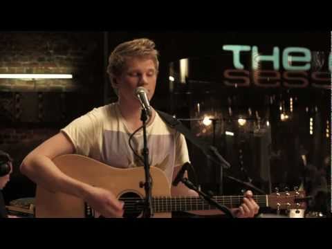Sunday Everyday - Paradise Oskar