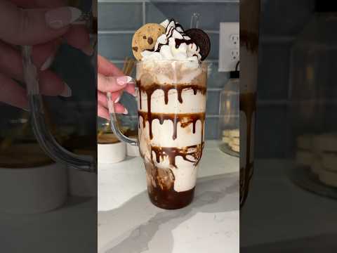 viral loaded chocolate milkshake recipe 🍪🥛 #chocolate #shorts #easydessert #easyrecipe #recipe